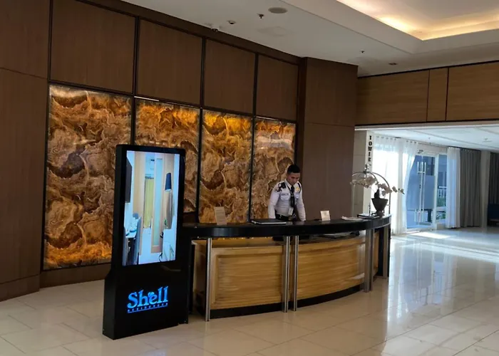 Shell Residences *